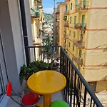 Newretroapartment Self Check - In & Netflix
